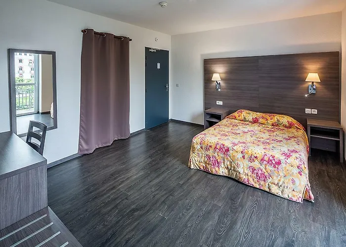 温莎加利利酒店 酒店